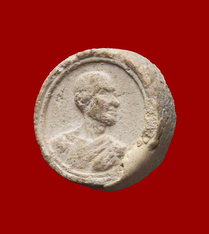 พระผงจันทร์ลอยท่านเจ้าคุณนรฯหันข้างพนมมือ ปี13