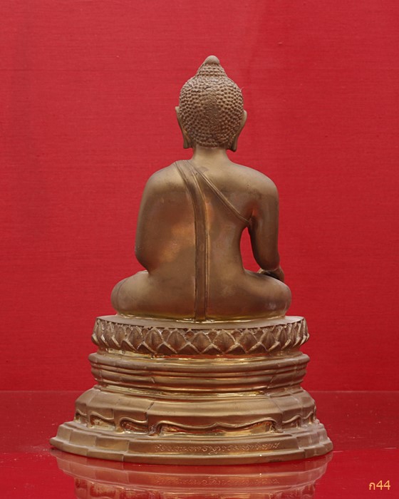 พระบูชาพระพุทธสิหิงค์ วัดมหาธาตุวรมหาวิหาร 