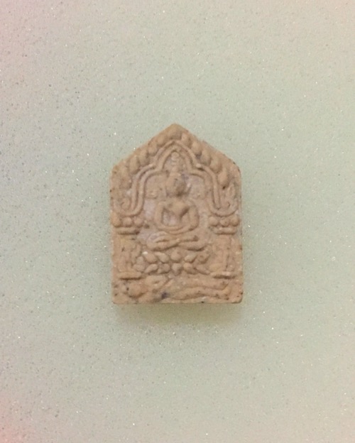 หลวงพ่อสาคร ขุนแผนผ้าป่าปี46 พิมพ์เล็ก เนื้อขาวตะกรุดทองแดง