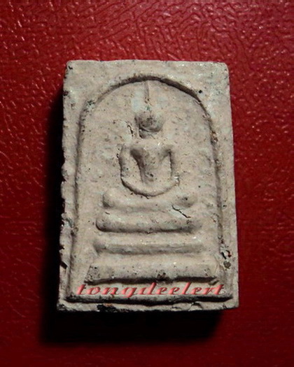 พระสมเด็จเนื้อแร่ฟลูออไรด์หลังตราชั่ง สมเด็จพระญาณสังวร วัดบวร รุ่นแรก ปี2516 เนื้อสีชมพูสวยมากค่ะ