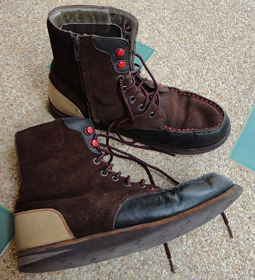 รองเท้า LEVI'S ของแท้ สวยเท่ห์ครับ