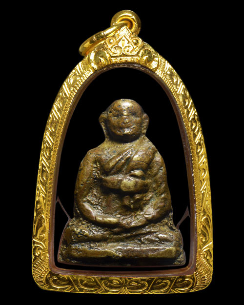 รูปหล่อออกวัดคอกหมู หลวงพ่อจง วัดหน้าต่างนอก จ.อยุธยา สวยสวย+เลี่ยมทอง+บัตรรับรองครับ