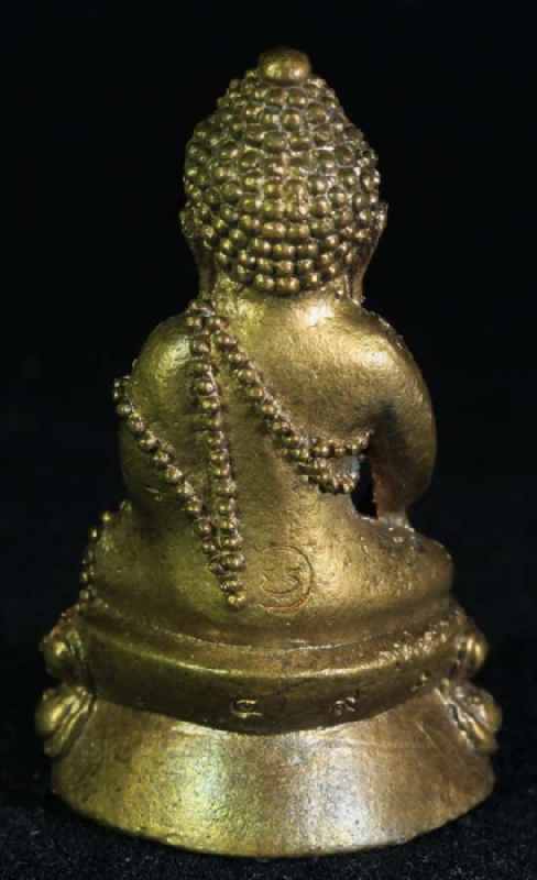 หลวงปู่บัว พระกริ่งมงคลมหาลาภ เนื้อนวโลหะก้นอุดผง ฝังตะกรุด (ทองคำ-เงิน-นาค) สร้าง 185 องค์