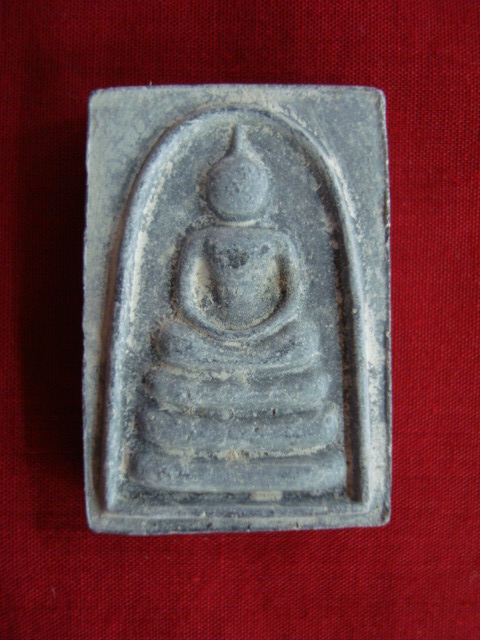 องค์ที่ ๒ พระสมเด็จ หลวงพ่อแพ วัดพอกุลทอง รุ่น แพ๕พัน เนื้อผงใบลาน ปี๓๔