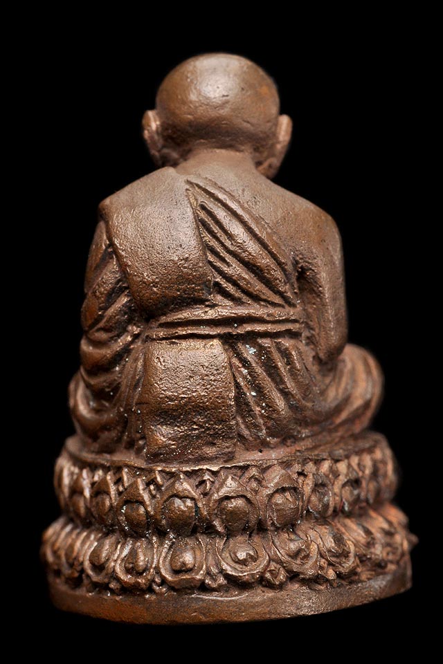 สมเด็จหลวงปู่ทวดรุ่นบุญสูง ๒๕๓๙ สร้างแค่ 999 องค์ หมายเลข 649