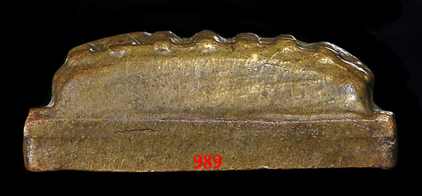 หลวงพ่อทวด วัดช้างให้ ปี24 หลังหนังสือ เนื้อเหลือง หลัง 3 จุด ไม่รมดำ