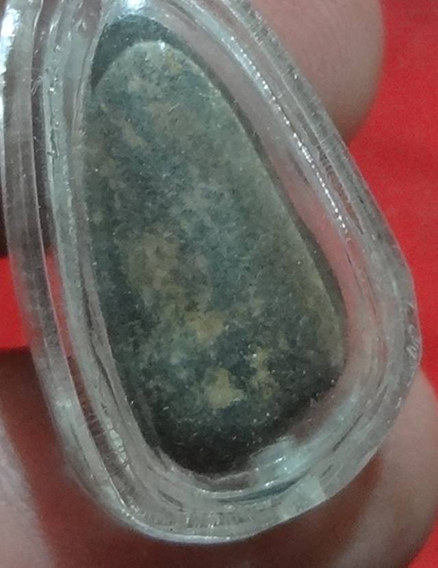 พระเนื้อดินตามภาพครับ