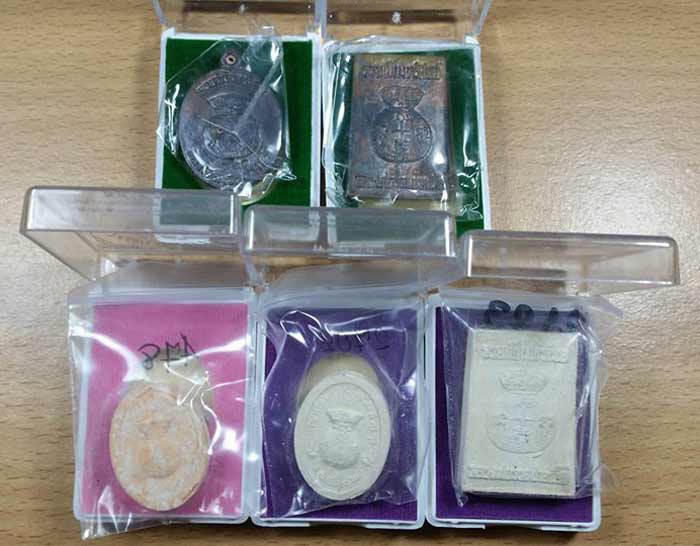 "เคาะเดียว"กองบุญกฐิน วัดบ้านกล้วย จ.สระบุรี รับวัตถุมงคลหลวงพ่อรวย วัดตะโก รุ่นรวยเพิ่มทรัพย์ 5 