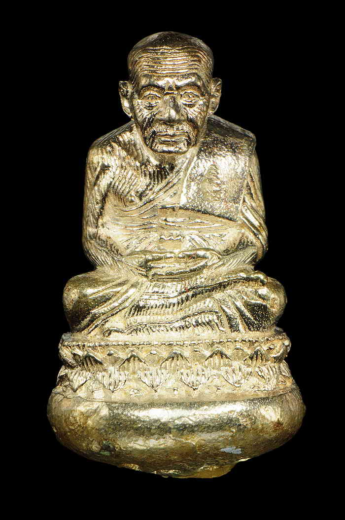 (10,100) หลวงพ่อทวด วัดช้างให้ รุ่นกฐิน ปี 2540 พิมพ์เบ้าทุบมหาลาภ เนื้อเงิน หมายเลข 1376