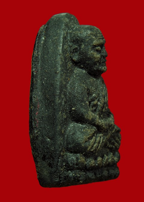 หลวงพ่อทวดวัดช้างไห้ ปี พ.ศ. 2524 เนื้อว่าน พิมพ์กลาง