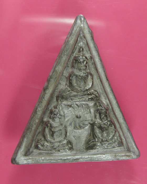 พระรัตนจักรเนื้อชิน หลวงปู่ชื้น วัดญาณเสน อยุธยา