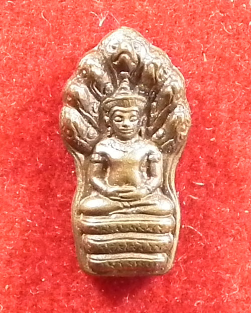 พระปรกใบมะขาม หลวงปู่อ่อนสา สุขกาโร
