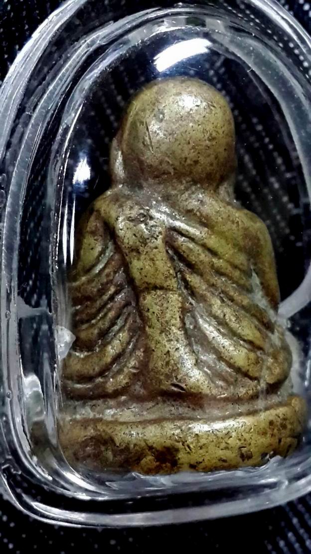 หลวงพ่อเงินวัดบางคลาน รุ่นปืนแตก พิมพ์เศียรโตนิยม ปี2528