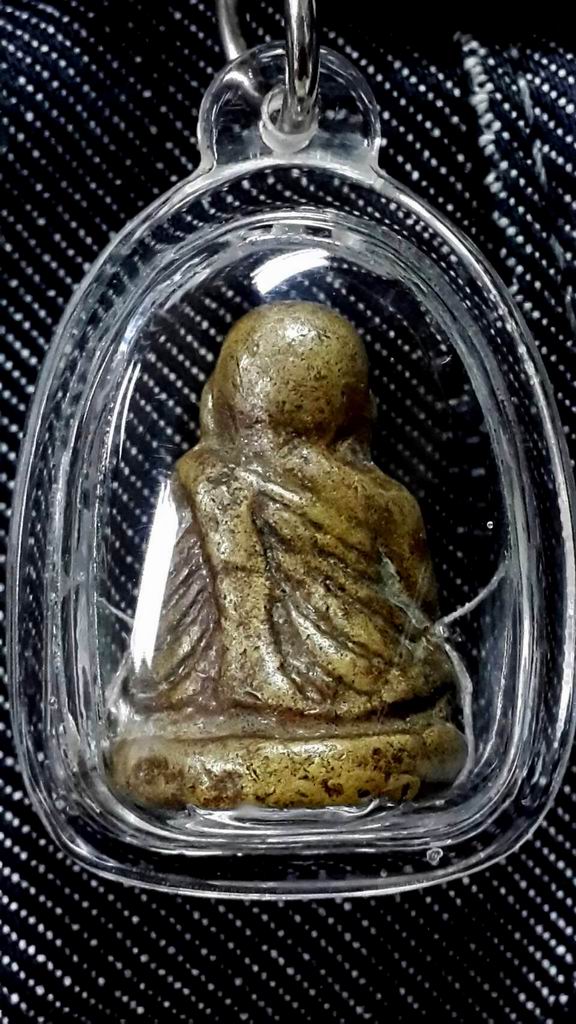 หลวงพ่อเงินวัดบางคลาน รุ่นปืนแตก พิมพ์เศียรโตนิยม ปี2528