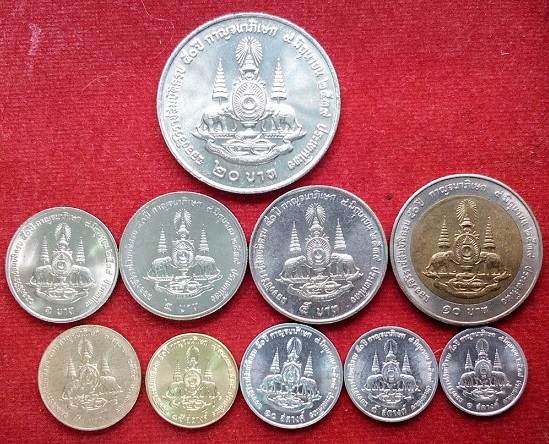 เหรียญกษาปณ์ในหลวง ชุดกาญจนาภิเษก ปี2539 ชุด 10เหรียญ UNC...เคาะเดียวแดง...