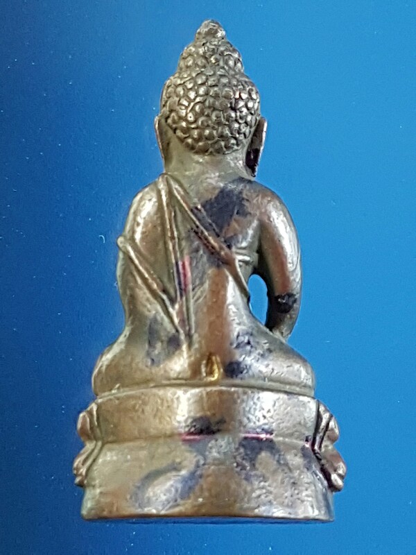 พระกริ่งจักรพรรดิ์ชัยวรมันสัมฤทธิ์โชค(หลวงปู่สรวง เทวดาเล่นดิน)พิธีไหว้ครู ปี32
