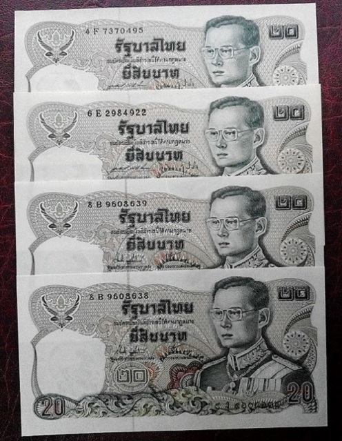 ธนบัตรในหลวง 20บาท รุ่น12 หลังพระเจ้าตากสิน 4ใบ แต่ 2คู่ลายเซนต์ UNC ...เคาะเดียวแดง...