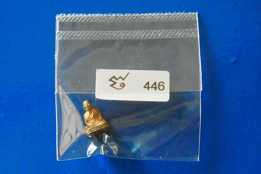 ลพ ทวด เบตง 3 พิมพ์จิ๋ว เนื้อนวโลหะ ก้นอุดผงว่าน 97 ตอกหมายเลข 446