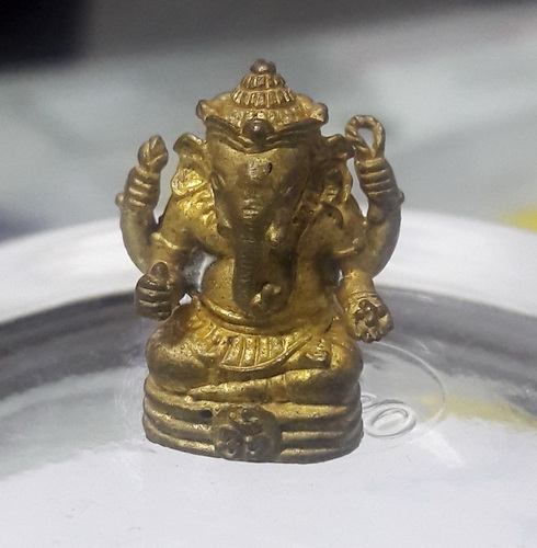 300 รูปหล่อพระพิฆเนศ เนื้อทองเหลือง ไม่ทราบที่