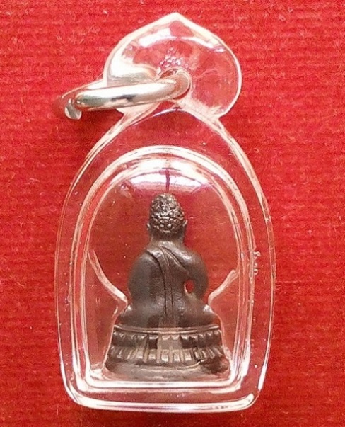 พระชัยวัฒน์ เนื้อนวะโลหะ หลวงพ่อแพ ที่ระลึกทำบุญอายุ 84ปี 7รอบ ปี32 ตอก 2โค๊ตใต้ฐาน...เคาะเดียวแดง..