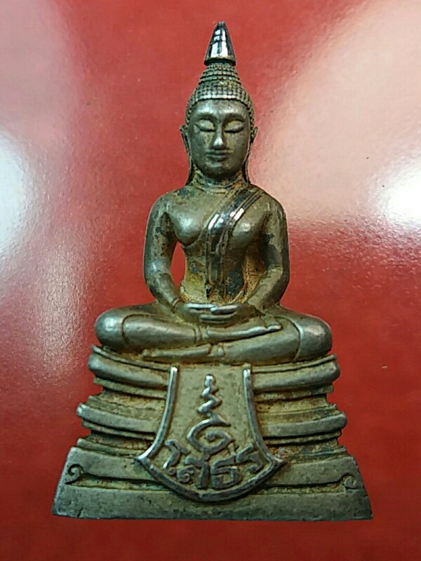 หลวงพ่อโสธร 80ปีกรมตำรวจ เนื้อเงินปัดเงา แท้