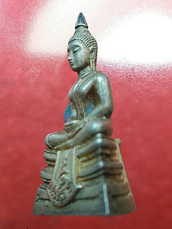 หลวงพ่อโสธร 80ปีกรมตำรวจ เนื้อเงินปัดเงา แท้