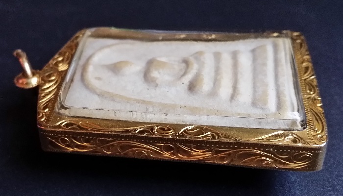 สมเด็จบางขุนพรหมปี2517พิมพ์ใหญ่..เลี่ยมทองพร้อมใช้..