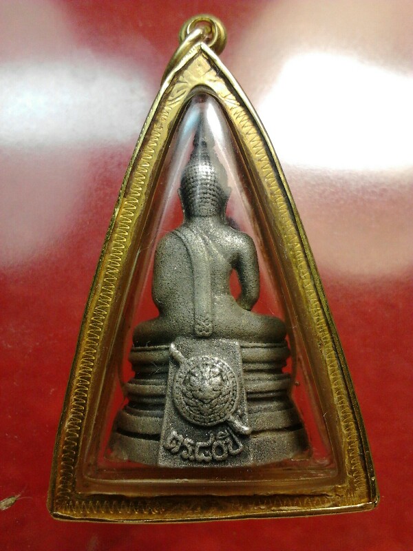 หลวงพ่อโสธร 80ปีกรมตำรวจ เนื้อเงินพ่นทรายเลี่ยมทองแท้