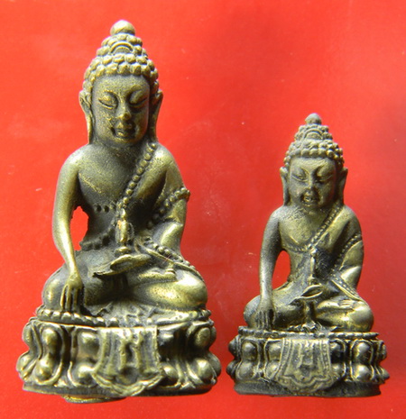 เคาะแรกแดง...พระกริ่งประสิทธิโชค ๗ รอบ ๒๕๓๔...พิมพ์ใหญ่ + พิมพ์เล็ก...หลวงพ่อเชิญ
