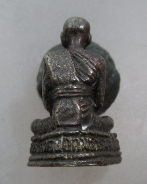 20 บาท รูปหล่อพระครูสุวรรณศีลวัตร วัดบ่อทองอุดมธรรม จ.สุโขทัย
