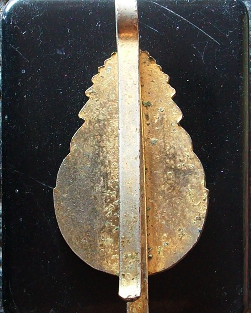 แหนบ หลวงพ่อฤาษีลิงดำ รุ่นที่ ๔ 