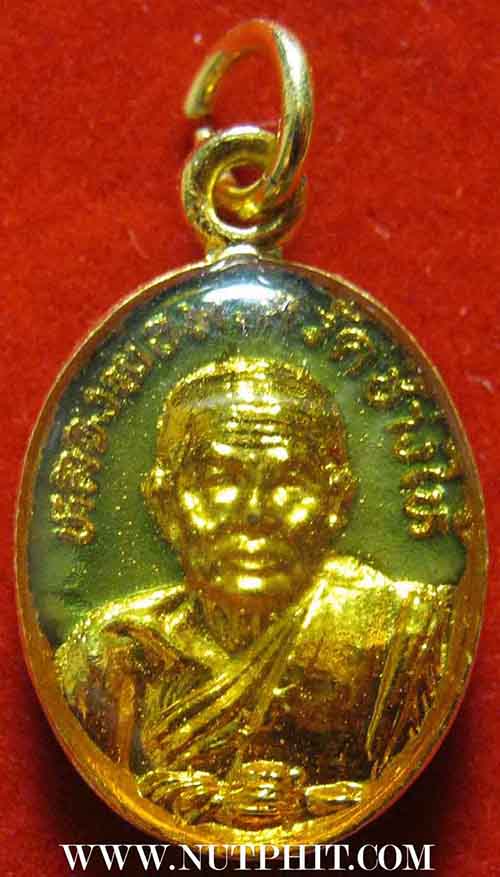 เม็ดแตงอัลปาก้าลงยาเคลือบพลาสติกปี ๒๒ ลป.ทวด วัดช้างให้ 3 องค์มีบัตรรับรองพระแท้ทุกองค์*18