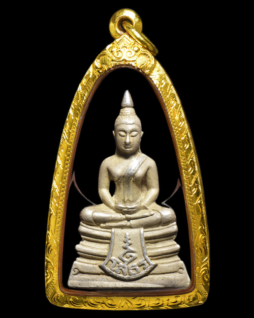 รูปหล่อ หลวงพ่อโสธร80ปี กรมตำรวจ เนื้อเงิน ขัดเงาบางส่วน เลข415170 สภาพผิวเดิมเดิม+กล่องเดิมครับ