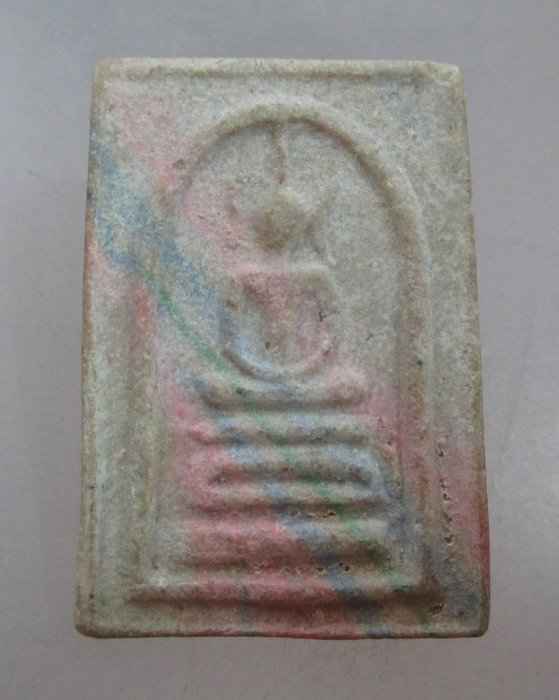 20 บาท พระสมเด็จสายรุ้งไม่ทราบที่ครับ