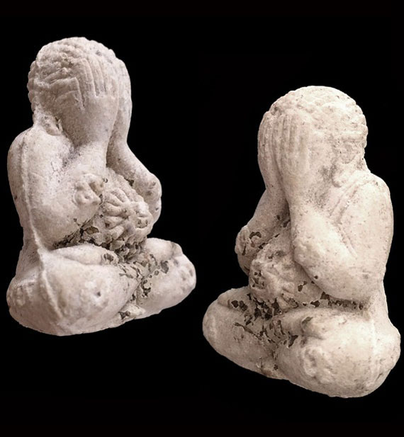 พระปิดตารุ่นไตรมาสรวยทันใจ หลวงปู่หมุน เนื้อผงงาช้างผสมผงกสินหลวงปู่สรวง โรยชนวนพระแก้ว ตอก 2โค๊ด