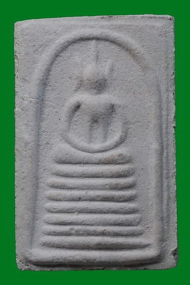 พระสมเด็จเกศไชโย พิมพ์ 7 ชั้น รุ่นประวัติศาสตร์ ปี 2531 พิมพ์ใหญ่ พร้อมกล่องเดิม สวยครับ