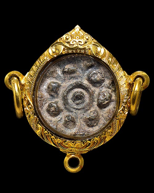 พระงบน้ำอ้อย เนื้อตะกั่วสนิมแดง จ.กำแพงเพชร สภาพสวยมาก+เลี่ยมทองหนาหนา12กรัมครับ