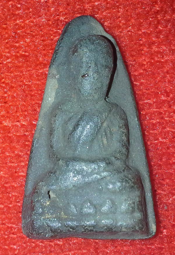 หลวงปู่ทวดเนื้อดินเผา (ผสมผงว่านหลวงปู่ทวด ปี2497) พระครูใบฎีกาขาว รกุขิตธมุโม วัดช้างให้ ปี 2513