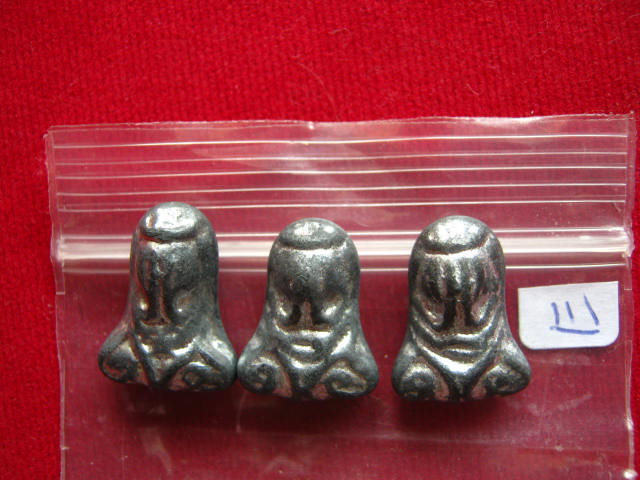 พระรอด วัดโคนอน 2515...ตะกั่ว 3 องค์...หลวงปู่โต๊ะ วัดประดู่ฉิมพลี กทม.เสก...ไม่แพง ครับ