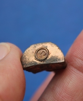 ((เคาะเดียวแดง)) รูปหล่อกริ่งหลวงพ่อโสธร ออกวัดธารพูล ปี 39