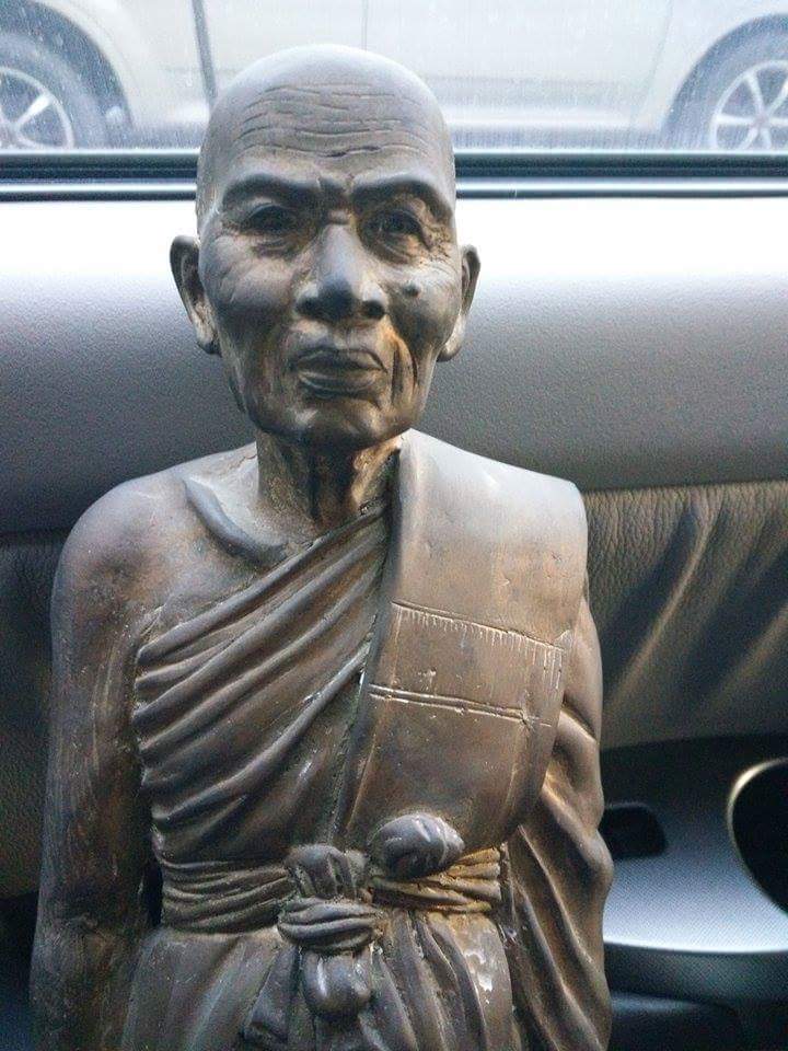 พระบูชาหลวงพ่อชื้น วัดญาณเสน 