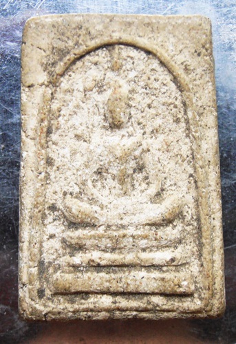 พระสมเด็จหลวงปู่นาค พิมพ์เทวดาอกตัน พอสวยครับ