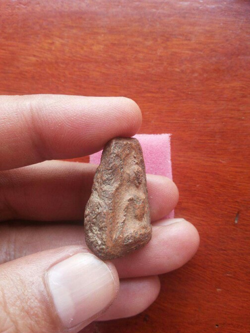 พระขุนแผนบ้านกร่าง มงคลเล็กพร้อมเลี่ยมกรอบเงิน