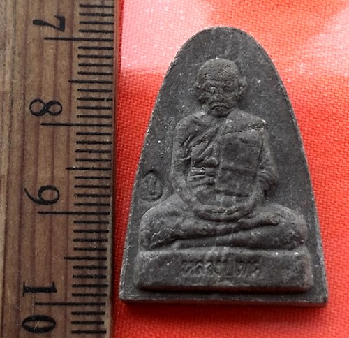 เริ่ม 10 บาท กับ พระผงหลวงปู่เทศ วัดสระทะเล จ.นครสวรรค์  …AZ92