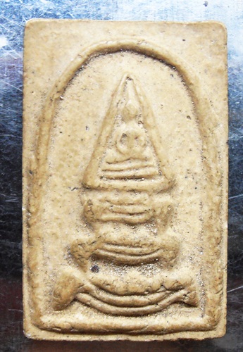 พระสมเด็จพิมพ์เปลวเพลิงหลวงปู่นาคสวยๆครับ