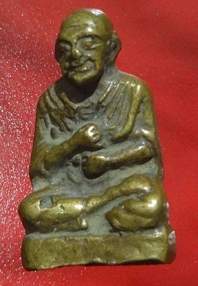 รูปหล่อสมเด็จพุฒาจารย์ (โต พรหมรังสี) วัดระฆัง หลวงปู่นาคสร้าง