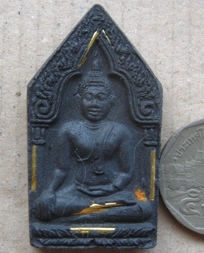 พระขุนแผนหลวงพ่อคูณ รุ่นคูณรวยมหาเสน่ห์ ตะกรุดฝาบาตร19ดอก ปี2536เนื้อว่าน ผสมเส้นเกศา+ยาเส้น+ฝังพลอย