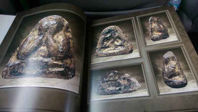 หนังสือพระปิดตาเมืองชล จำนวน วน 369 หน้า มือ 1 ครับ หนังสือ แจกพระแชมป์ งานสามพราน