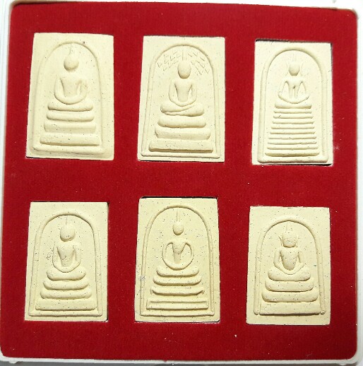 เคาะเดียว สมเด็จอนุสรณ์ 137 ปี วัดระฆังโฆสิตาราม ปี 2552 ชุด 6 องค์ พร้อมกล่อง ชุดที่ 2