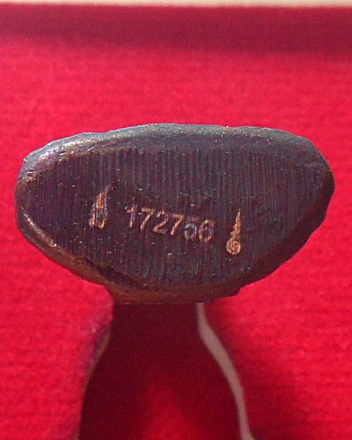 หลวงพ่อพุทธโสธร รุ่นทองประทาน พิมพ์ลอยองค์ วัดโสธรวรารามวรวิหาร แปดริ้ว พร้อมกล่องเดิมองค์ที่1